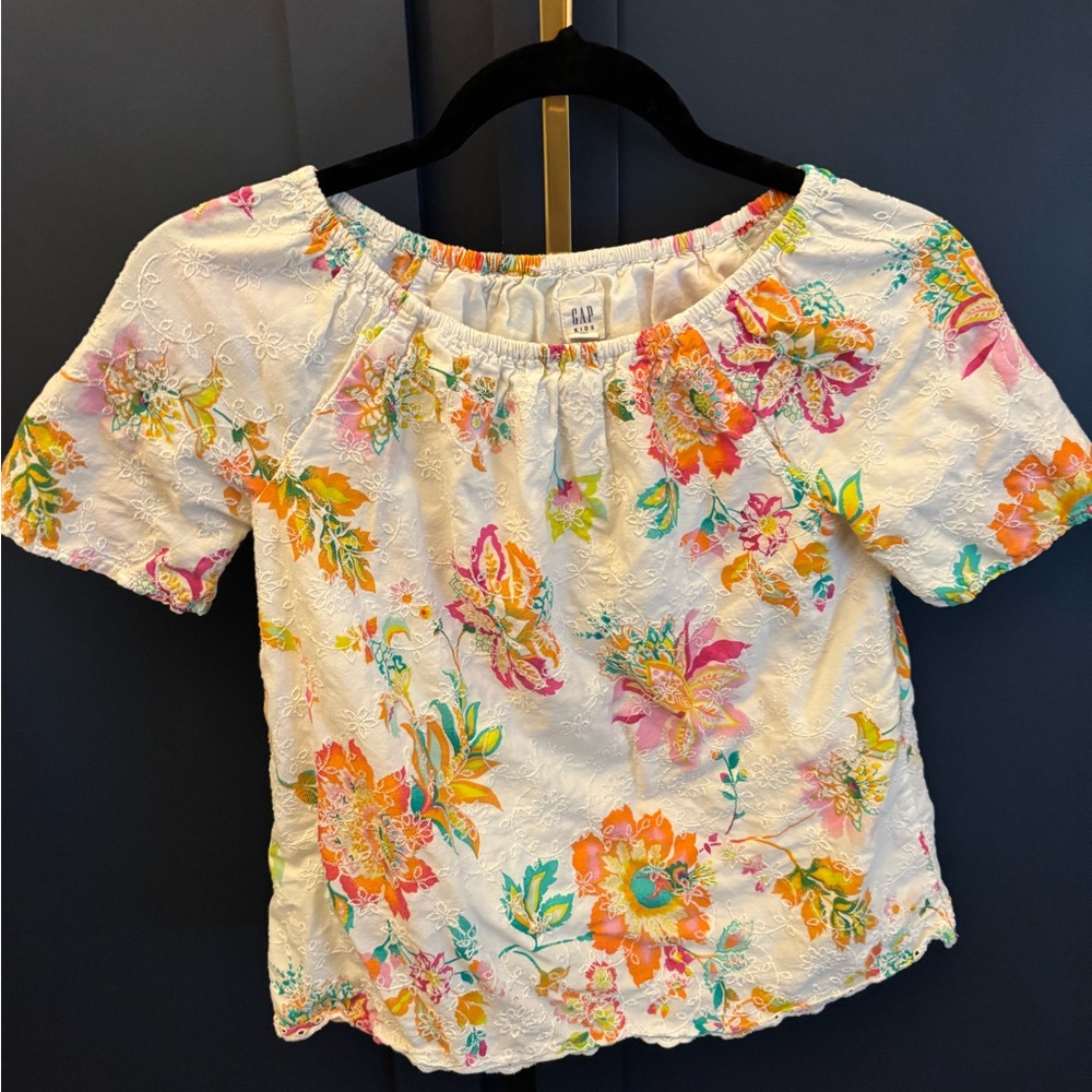 GAP Kids White Floral Embroidered Top